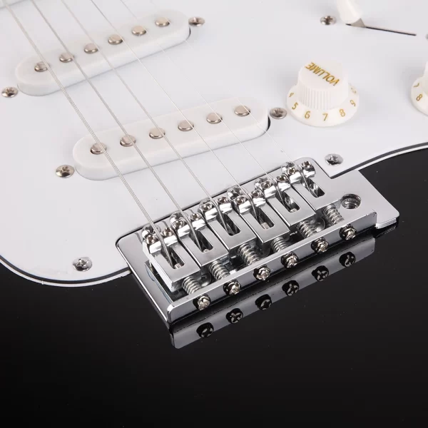 rosewood fingerboard electric guitar black / white