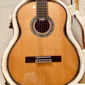 39 inch classical solid wood guitar in stock with high quality mahogany
