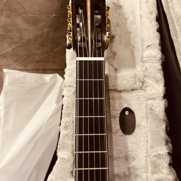 39 inch classical solid wood guitar in stock with high quality mahogany