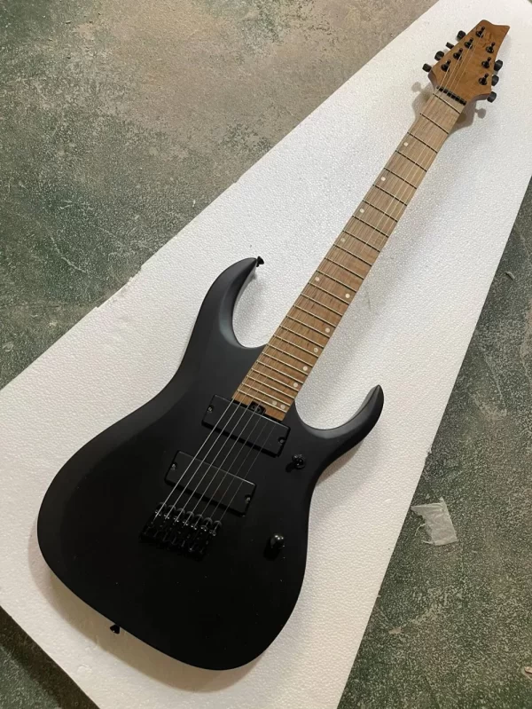 7 strings electric guitar with black hardware,roasted maple neck,provide customized service
