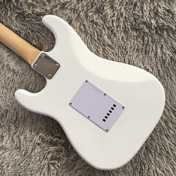 6 string st electric guitar light blue solid basswood body, maple neck, ssh pickups, rosewood fretboard, quilted maple top, chrome hardware, 22 frets, single tremolo bridge, fully enclosed design