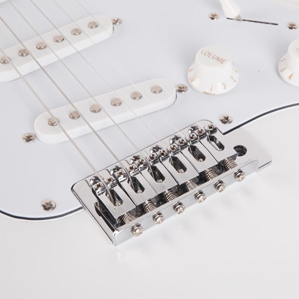 white electric guitar kit with s s s pickups, rosewood fretboard, comes with accessory bag, strap, connecting cable, gig bag, rocker. perfect for beginners and guitarists. perfect gift for easter, thanksgiving, christmas, belonging to guitarists.